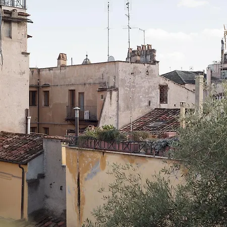 Penthouse With Terrace In The Heart Of