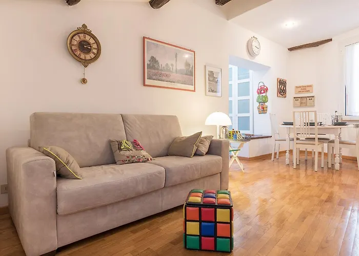 Penthouse With Terrace In The Heart Of * Róma