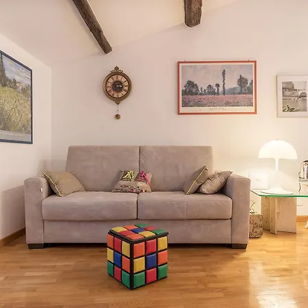 Appartement Penthouse With Terrace In The Heart Of Rome